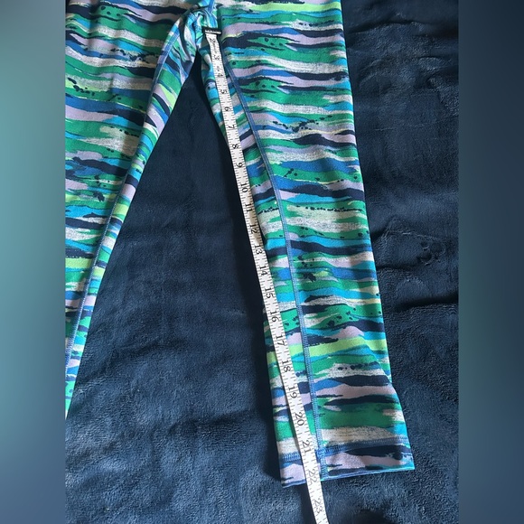 Lululemon Power Pivot Tank and Wunder Under Leggings Set - Picture 6 of 12